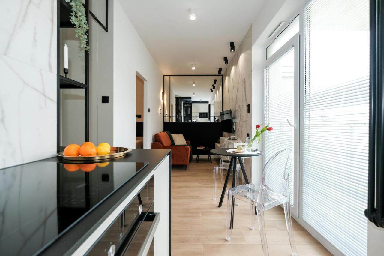 City Mood Apartamenty Lodz Fabryczna 450M Wszystko Nowe Zewnętrze zdjęcie