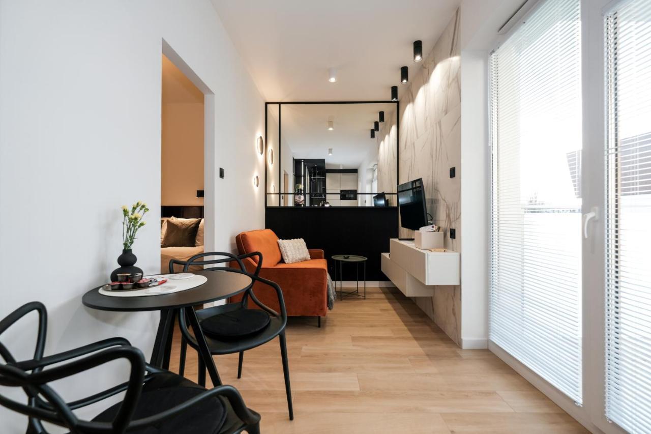City Mood Apartamenty Lodz Fabryczna 450M Wszystko Nowe Zewnętrze zdjęcie